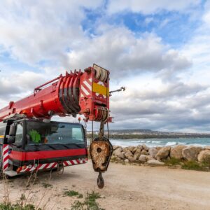 Heavy duty mobile crane